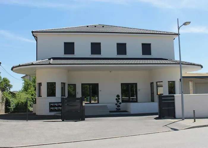 Loft Celest Imm Apartment Épinouze